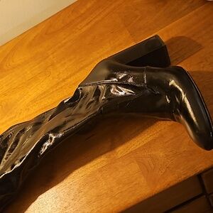PINKO Over the knee patent leather boots